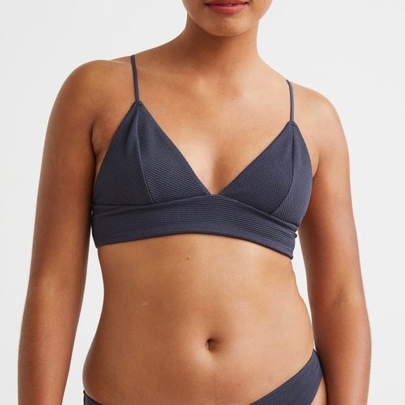 H&M Triangle Bikini Top - Picture 2 of 8